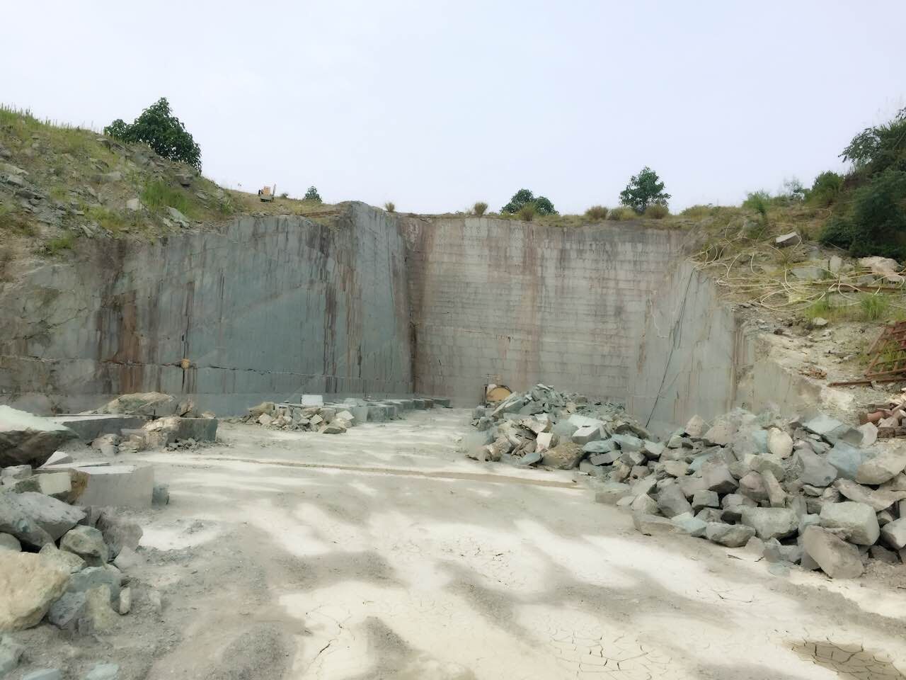 China Green Sukabumi Swimming Pool stone 